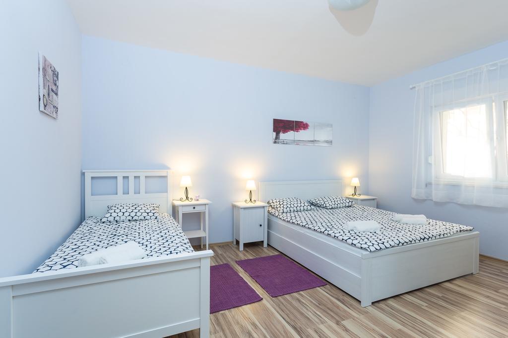 Apartment Perunika Zara Esterno foto